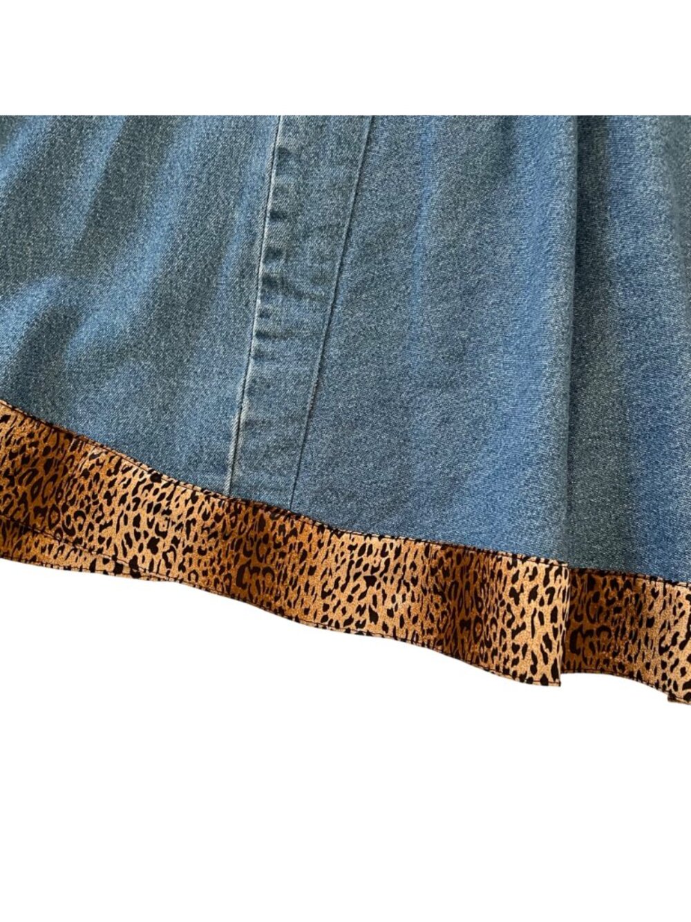 Womens One of a Kind Designer Made Denim Skirt with Leopard Print Trim Sz 2 - Picture 10 of 11